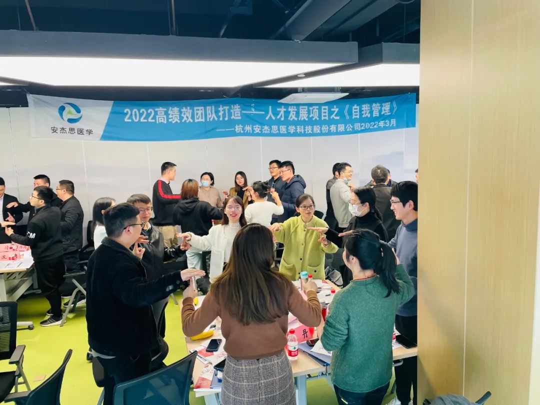 无码AV久久久久久久久